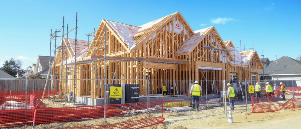découvrez les éléments essentiels pour sécuriser efficacement votre chantier à domicile et éviter les risques courants. suivez nos conseils pratiques pour protéger votre maison pendant les travaux.