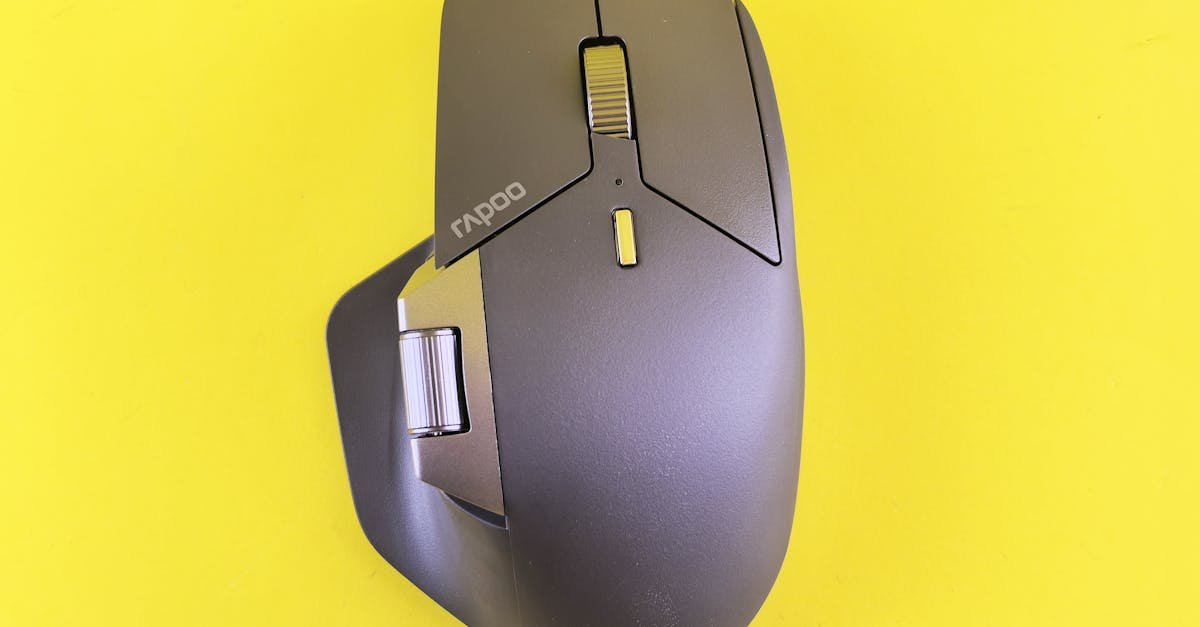 découvrez notre sélection de souris ergonomiques et performantes, adaptées à tous vos besoins informatiques et de gaming.
