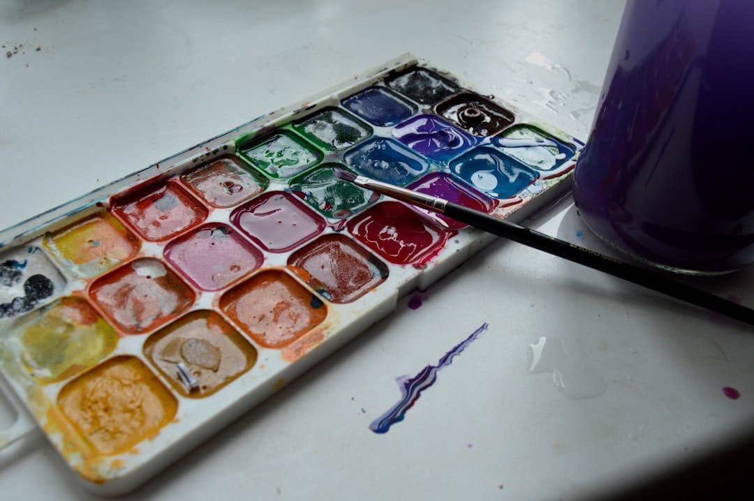 découvrez nos finitions de peinture de haute qualité pour un rendu impeccable et durable sur toutes vos surfaces.