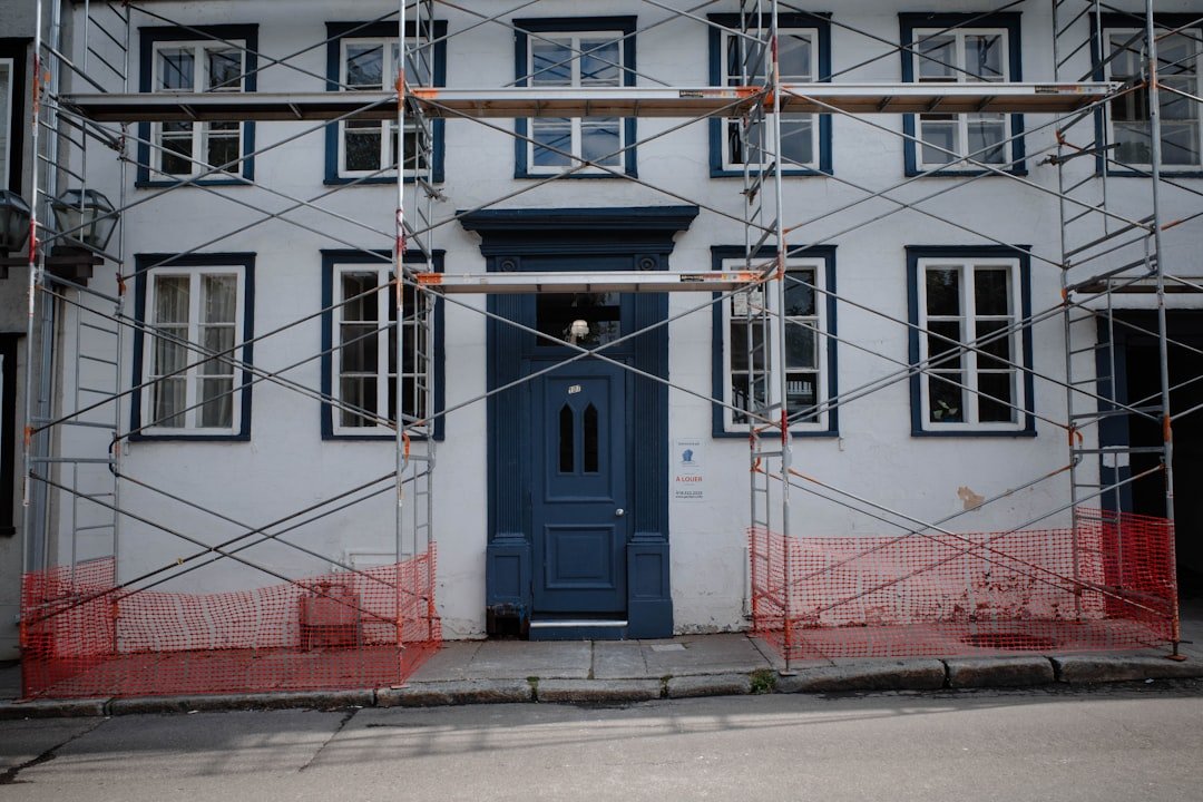 Peut-on rénover une façade sans demander l’accord de la mairie ?
