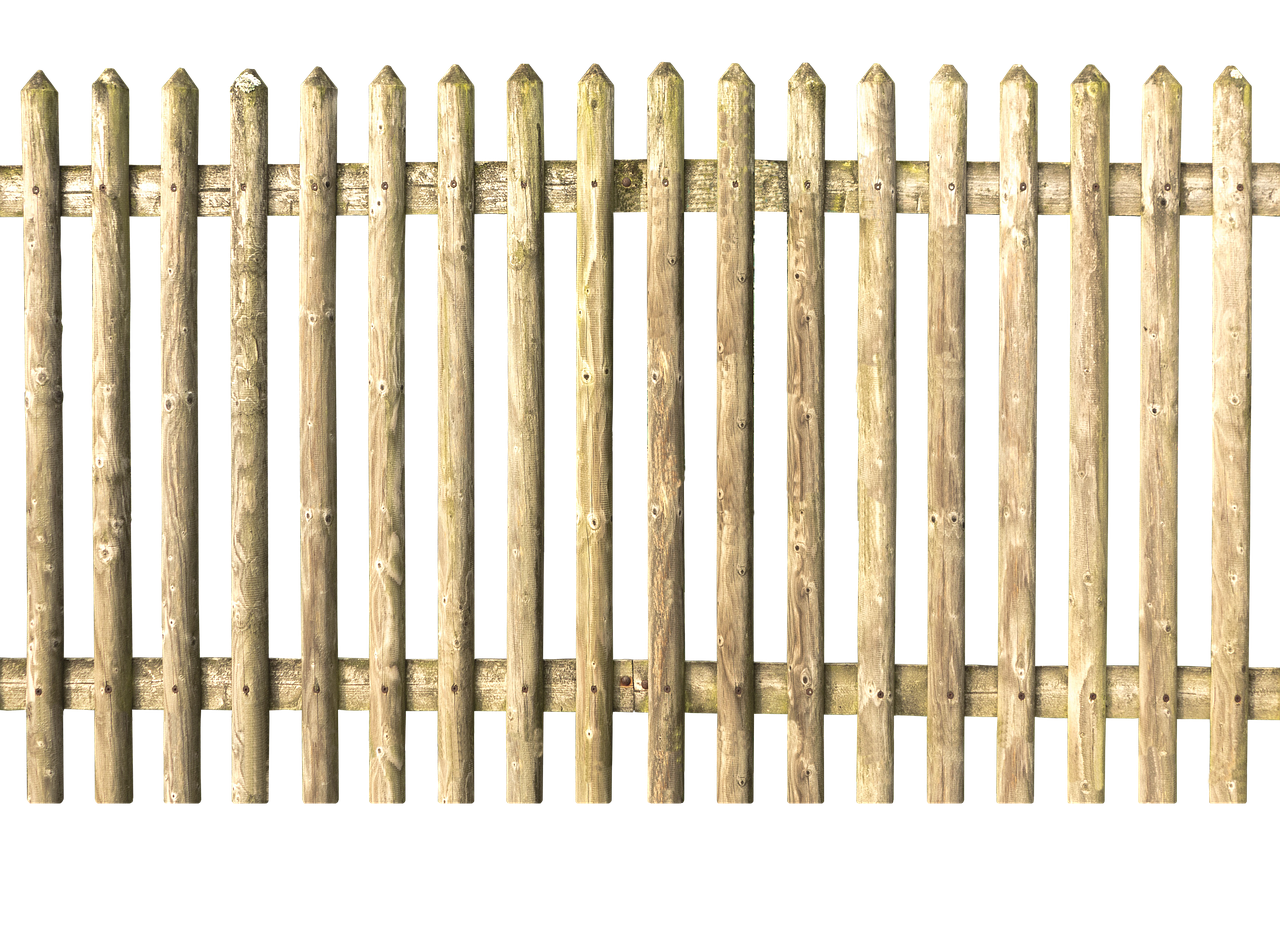 3 erreurs à éviter lors de la pose d’une clôture en bois
